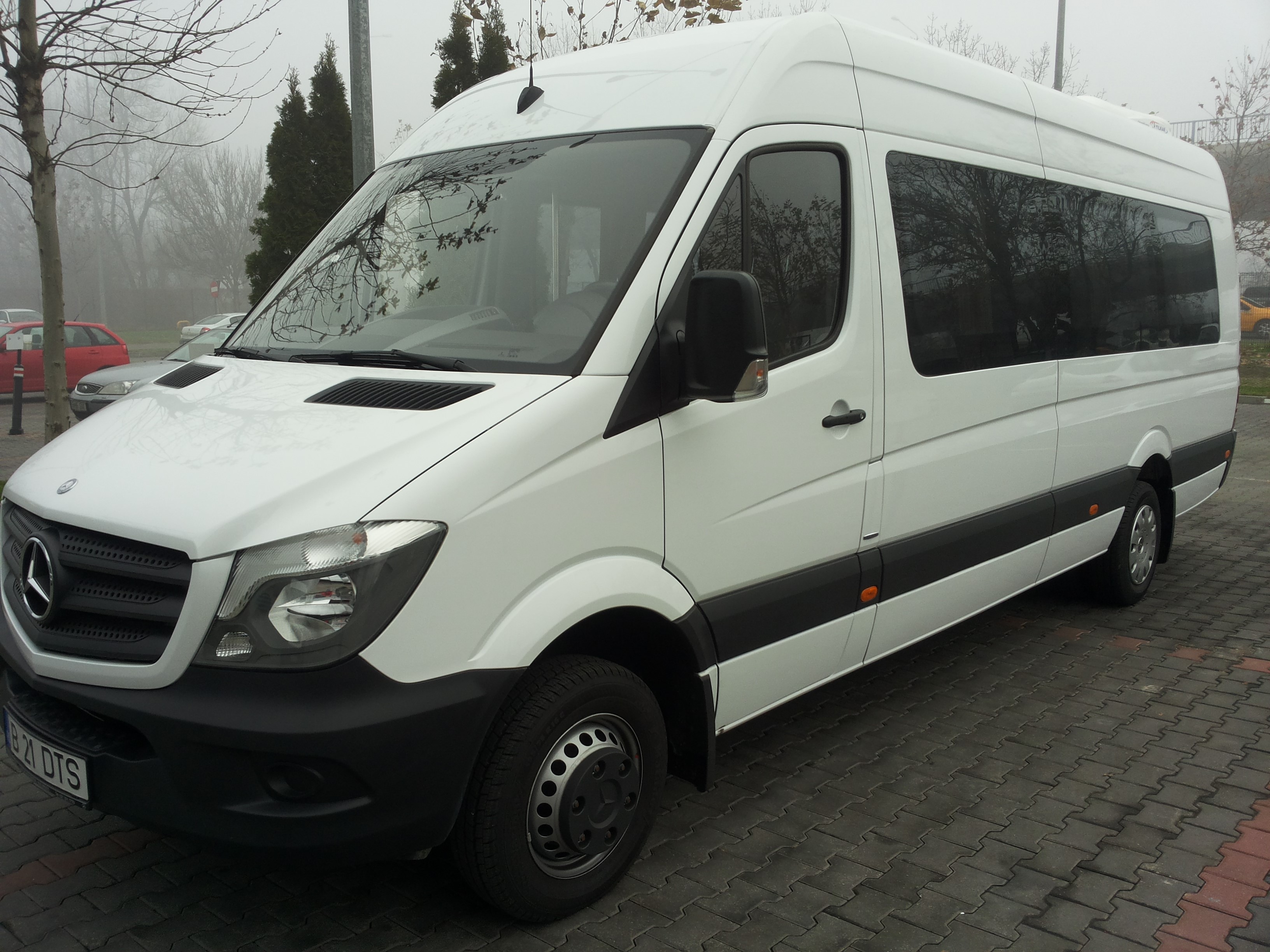 minibus for rent : mercedes sprinter